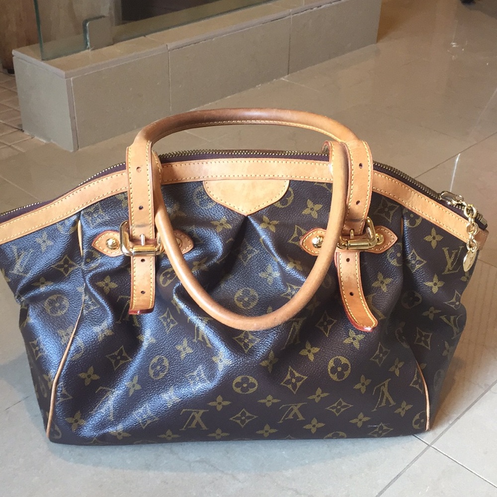Authentic Louis Vuitton Tivoli Gm - Picture 2 of 8